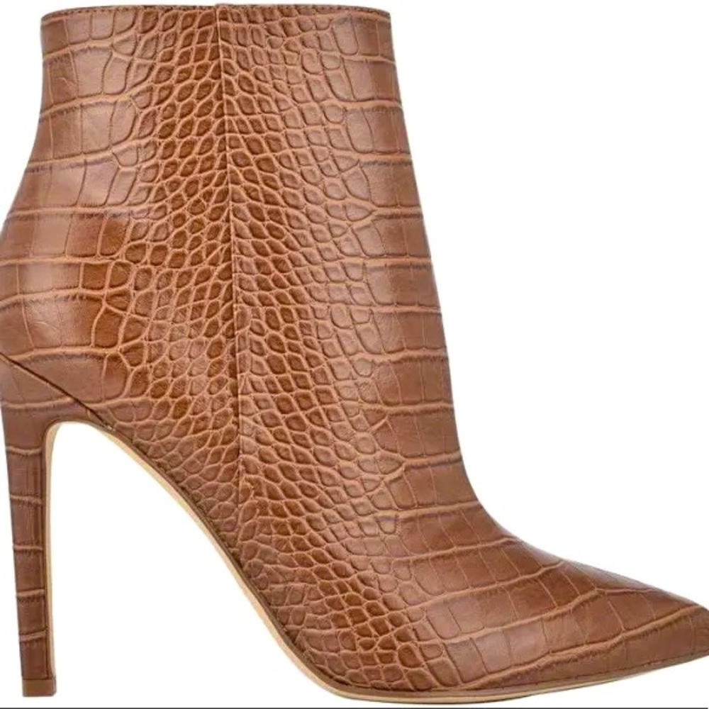 Nine West bootie *like new* 6.5